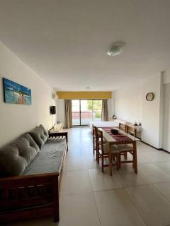 Moderno y Luminoso Departamento - 0