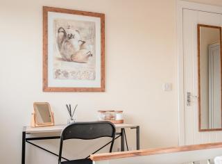 Bright, Modern Apartment in City Centre with Private Driveway Parking - Hereford - 3