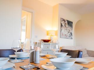 Bright, Modern Apartment in City Centre with Private Driveway Parking - Hereford - 5