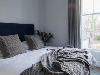 Pembroke Hall - 8