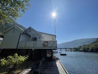 Sjötun Fjord Cabin, with boat - - 5