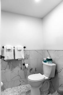 The Phenix Historic DTWN Hotel, Room # 310 - Bangor - 2