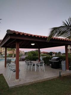 Beautiful Vibes Sun Kiss Serenity your Stylish Apt Just Steps from Eagle Beach - Palm-Eagle Beach - 2