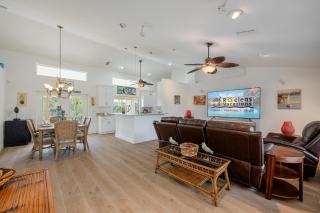 Gulf Access pool home - Villa Island Time - Roelens Vacations - Cape Coral - 3