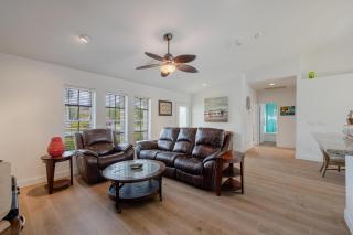 Gulf Access pool home - Villa Island Time - Roelens Vacations - Cape Coral - 2