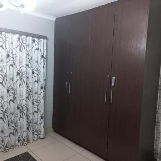 Cronin Luxury Accomodation Room 3 - 7