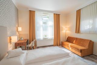 Hotel Villa am Kurpark - Bad Homburg vor der Höhe - 2