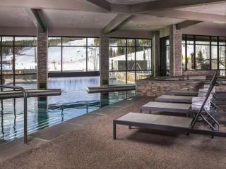 Grand Colorado on Peak 8 - 2 bedroom ski-in/ski-out - 2