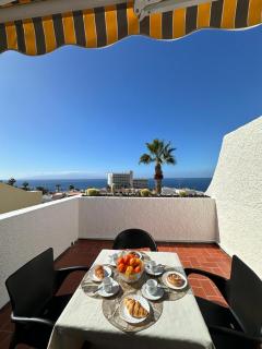 Sunset Los Gigantes by VV Canary Ocean Homes - 3