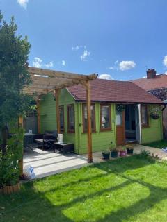 Charming Private Guest House - 8