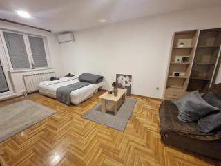 Mari 2 LUX Filmski grad - Bele Vode - 3