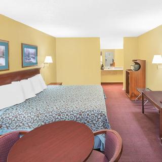 Travel Inn North Little Rock - 1