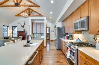 Family Home with Hot Tub 6 Mi to Winter Park Resort - 2