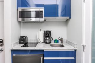 Cozy Studio on Newbury Street, #1 - 5