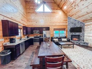 Indoor Heated Pool Hot Tub Cabin - Sevierville - 3