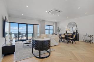 Luna's Lookout: Esplanade Henley Beach - Henley Beach South - 5