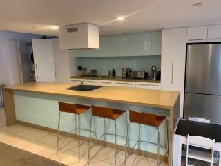 Boxwood IXL Luxe Hobart Waterfront Apartment - Hobart - 9