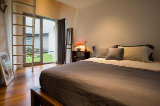 Jeju Seuteisamdaloreum - 1