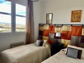 Lovely house in Bellaterra (10 min to UAB) - Cerdanyola del Vallès - 1