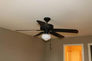 Athens city townhouse, 2 king masters, 2.5 baths. - 7