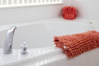 3 bedroom South facing home on gated Highgate Park - 5