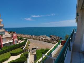 Trés agréable T2 cabine tout rénové avec vue mer - classé 2 - FR-1-472A-295 - 3