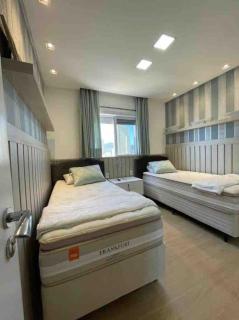 4 suítes, piscina exclusiva, barra sul, B.Camboriú - Balneário Camboriú - 1