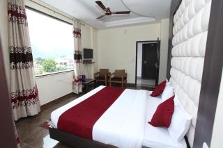 Hotel Trihari - 8
