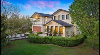 HOT HOT Spoil someone special at this luxe Hunter Valley Estate - stunning luxury in super central location - Nulkaba - 4