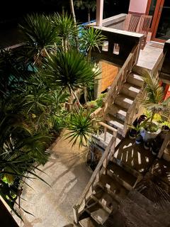 James Bungalow - 1