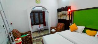 Eastern Gate Homestay - Khajurāho - 1