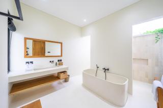 Villa Skye Modern Luxury Unveiled 4BR Villa - Seminyak - 4