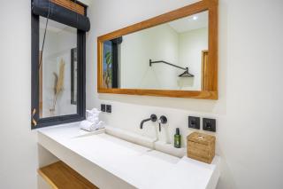 Villa Skye Modern Luxury Unveiled 4BR Villa - Seminyak - 1