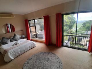 The Mansion Lodge - Hartbeespoort - 6