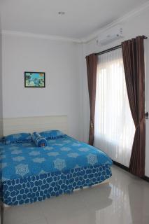 Lutjanus Guest House - Majangan - 2