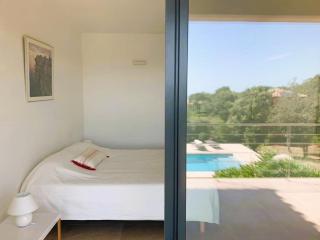 Villa Testa contemporaine, 8 pers, vue mer, piscine, plage à pied - Olmucciu - 1