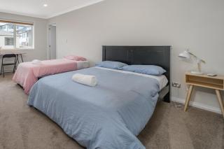7BR 3BH Beach Escape. 2 min to Browns Bay Beach - Auckland - 4