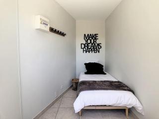 Condrieu, le Châtillon au cœur du vignoble belle vue sur vallée du Rhône - 5