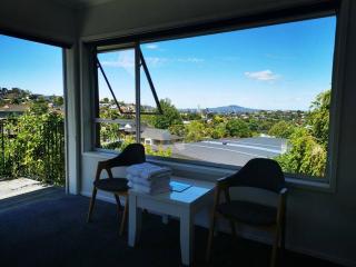 Sunshine hillcrest home - Auckland - 2