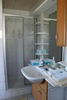 Gästezimmer am Tiefwarensee - Waren - 3