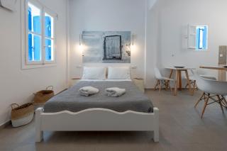 White and Grey Chora - Mikonos - 3