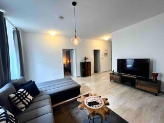 Amazing large 2,5rooms with terrace and parking! - Bratislava - 1
