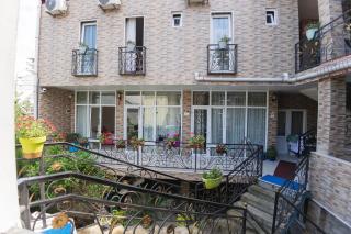 GUEST HOUSE OCEAN FORCE - Batumi - 7