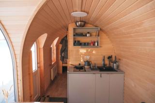 KODAS Hubane iglumajutus järve kaldal - 9