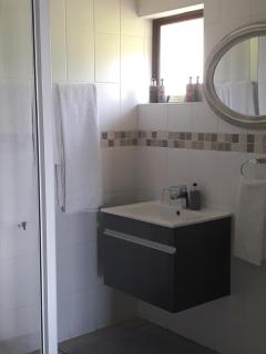 Little Rock Guesthouse - 4