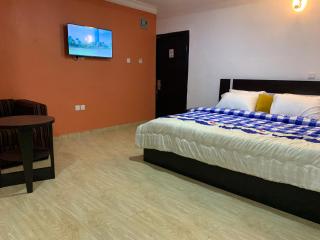 BOSS HOTELS & SUITES - Lagos - 1