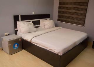 BOSS HOTELS & SUITES - Lagos - 4