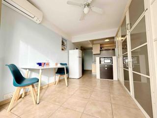 Le Dulys : Apt 2 prs, vue mer, clim, 2 min plages - Antibes - 9