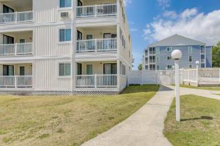 First Floor with Ground Floor Access - Steps to the Beach! - Myrtle Beach - 1