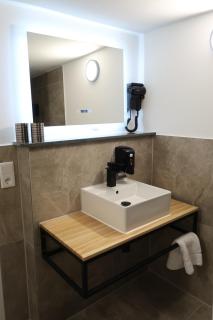 TOKA ROOMS - an der Regiobahn - 2